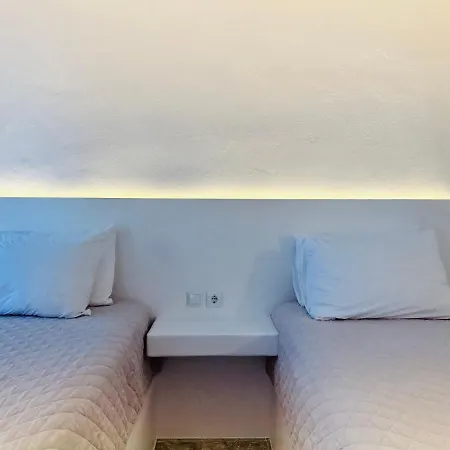 Paradiso Boutique 3* פארוס