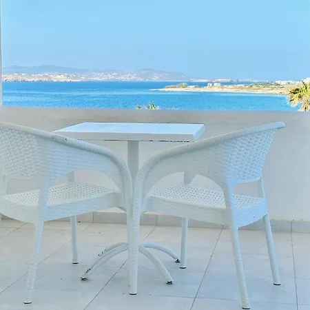 מלון Paradiso Boutique 3*