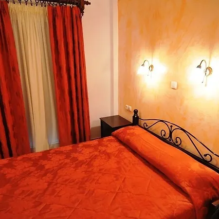 מלון Paradiso Boutique פארוס