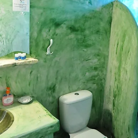 Paradiso Boutique מלון פארוס