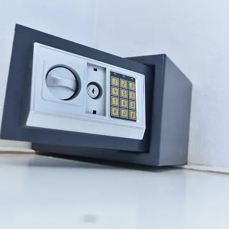 Paradiso Boutique 3*